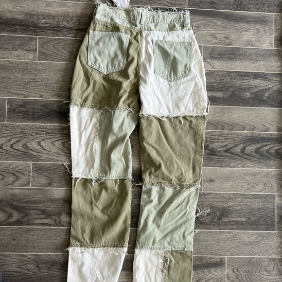 TALL HIGH WAISTED COLOR BLOCK DISTRESSED DENIM - Picture 2 of 4